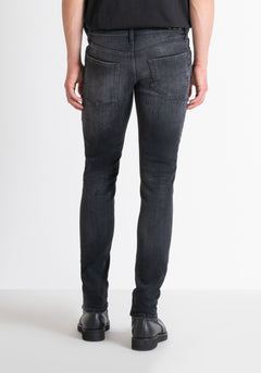 Jeans Tapered Ozzy In Black Bl